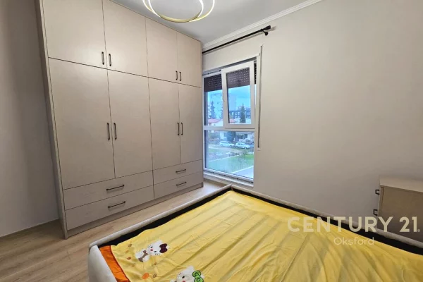 Shtepi ne shitje Apartament ne Tirane, 1+1, Mobilimi E mobiluar, Pagesa 155,000  Euro.