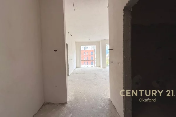 Shtepi ne shitje Apartament ne Tirane, 2+1, Mobilimi E mobiluar, Pagesa 185,000  Euro.