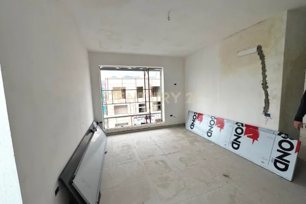 Shtepi ne shitje 1+1 ne Tirane - 120,000 Euro