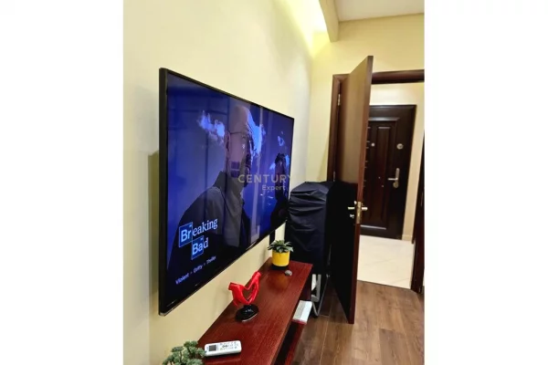 Shtepi ne shitje Apartament ne Tirane, Garsoniere, Mobilimi E mobiluar, Pagesa 114,000  Euro.