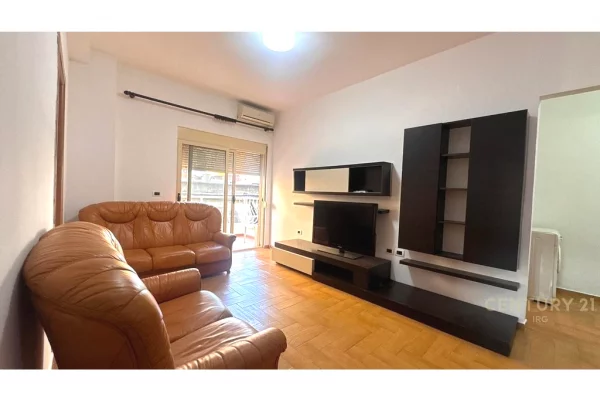 Shtepi me qera 2+1 ne Tirane - 650 Euro