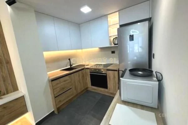 Shtepi me qera 1+1 ne Tirane - 800 Euro