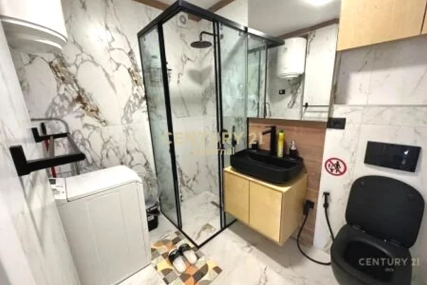 Shtepi me qera Apartament ne Tirane, 1+1, Mobilimi E mobiluar, Pagesa 800  Euro.