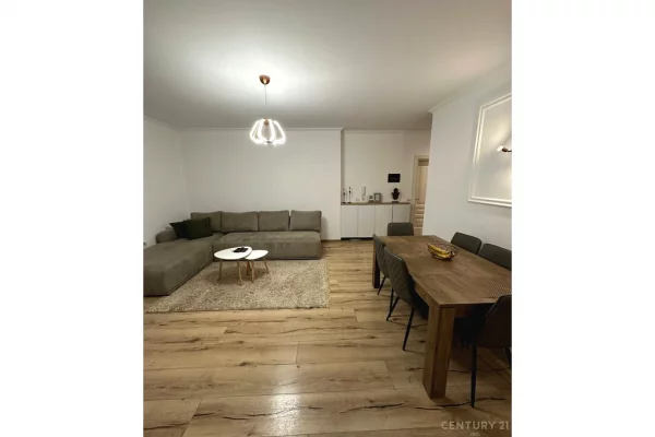 Shtepi me qera 2+1 ne Tirane - 850 Euro