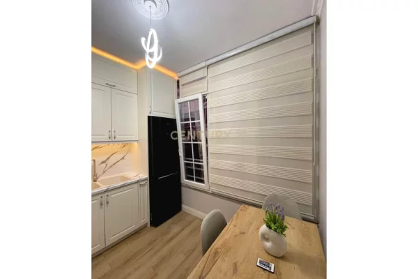 Shtepi ne shitje Apartament ne Tirane, 1+1, Mobilimi E mobiluar, Pagesa 125,000  Euro.