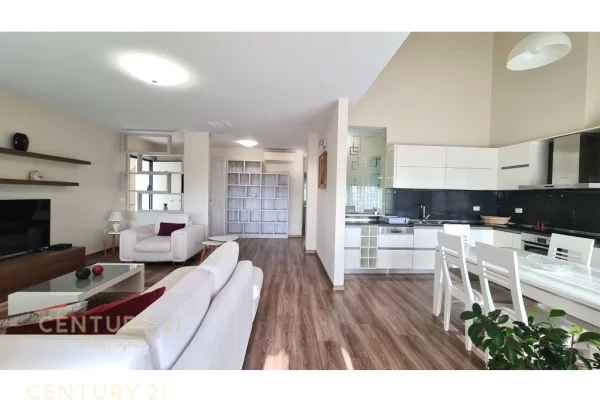 Shtepi me qera 2+1 ne Tirane - 1,700 Euro