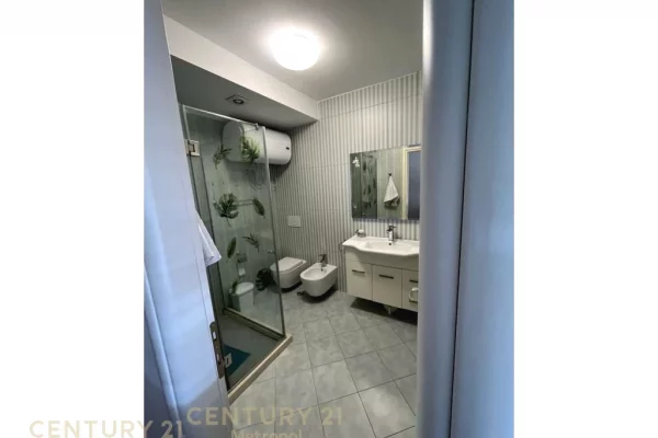 Shtepi me qera Apartament ne Tirane, 2+1, Mobilimi E mobiluar, Pagesa 1,700  Euro.