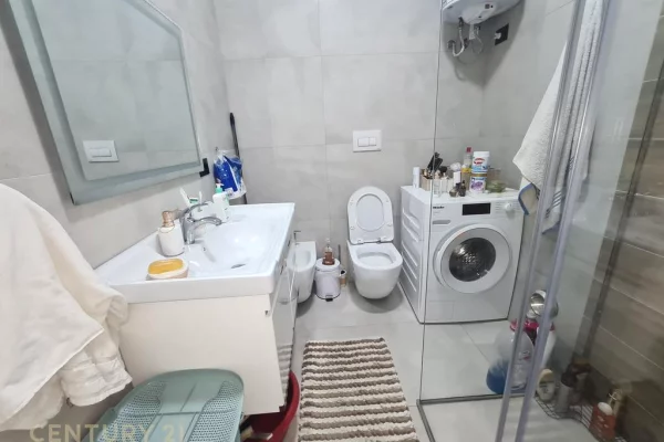 Shtepi me qera Apartament ne Tirane, 1+1, Mobilimi E mobiluar, Pagesa 800  Euro.