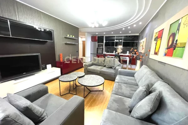 Shtepi ne shitje 2+1 ne Tirane - 1,000 Euro