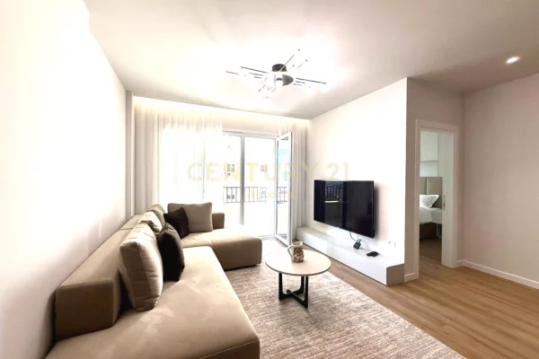 Shtepi me qera 1+1 ne Tirane - 750 Euro