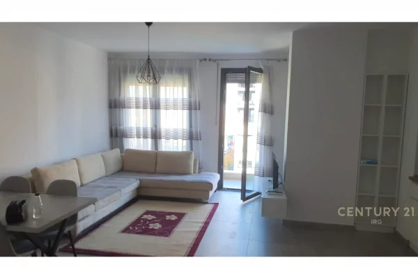 Shtepi me qera 2+1 ne Tirane - 600 Euro
