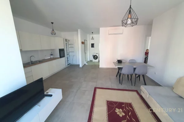 Shtepi me qera 2+1 ne Tirane - 600 Euro