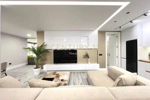 Shtepi me qera 2+1 ne Tirane - 2,000 Euro