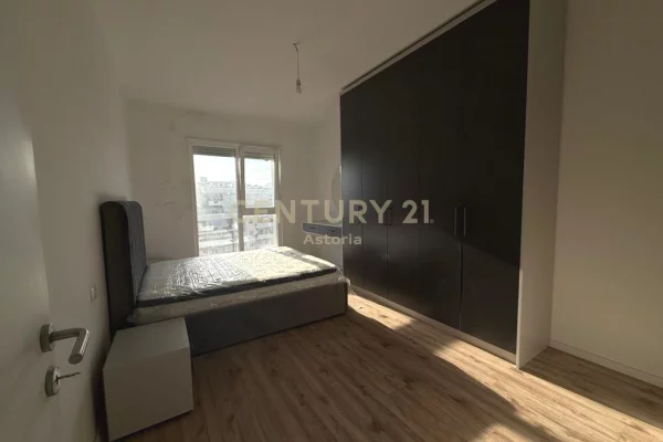 Shtepi me qera 2+1 ne Tirane - 650 Euro