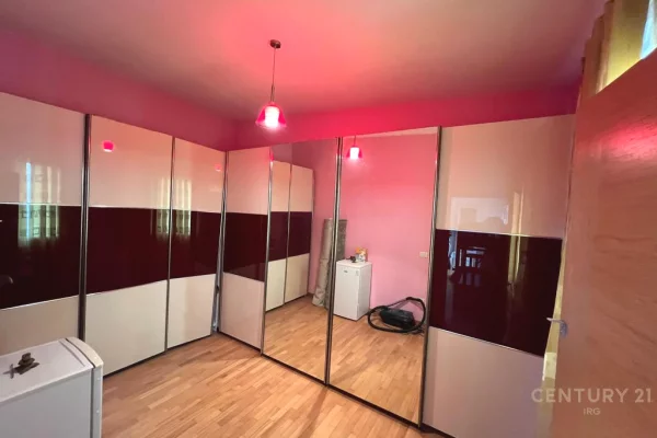 Apartment for rent in Tirana 5+1, Furnished