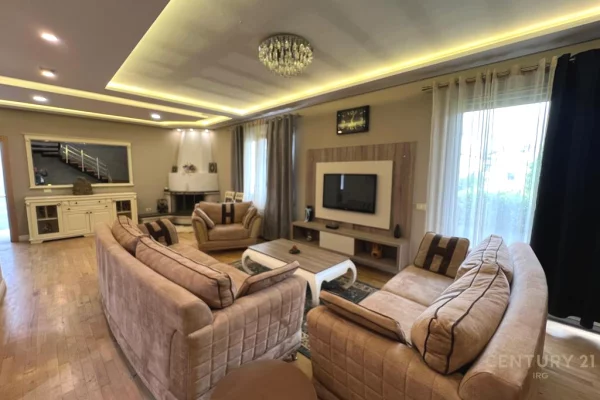 Shtepi me qera 5+1 ne Tirane - 1,000 Euro