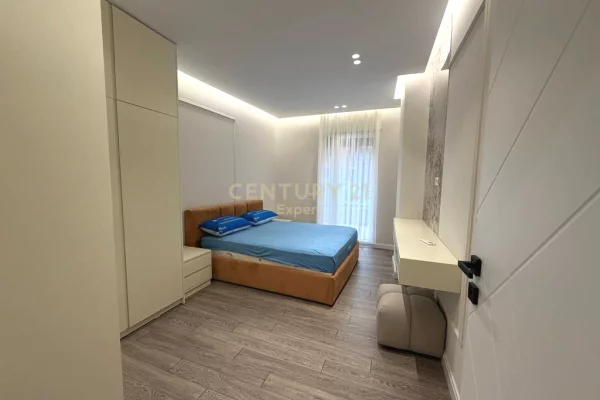 Shtepi me qera Apartament ne Tirane, 2+1, Mobilimi E mobiluar, Pagesa 1,100  Euro.