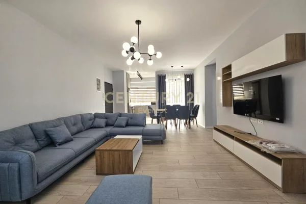 Shtepi ne shitje 2+1 ne Tirane - 250,000 Euro