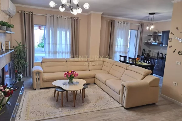 Shtepi ne shitje 2+1 ne Tirane - 125,000 Euro