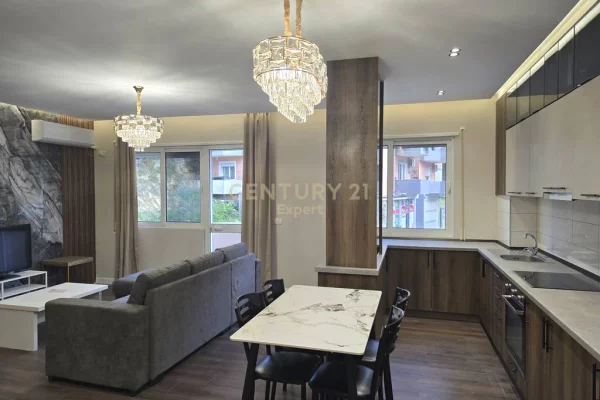 Shtepi me qera Apartament ne Tirane, 2+1, Mobilimi E mobiluar, Pagesa 550  Euro.