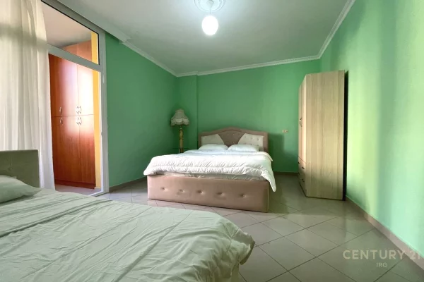 Shtepi me qera Apartament ne Tirane, 2+1, Mobilimi E mobiluar, Pagesa 700  Euro.