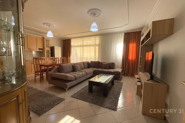 Shtepi me qera Apartament ne Tirane, 2+1, Mobilimi E mobiluar, Pagesa 700  Euro.