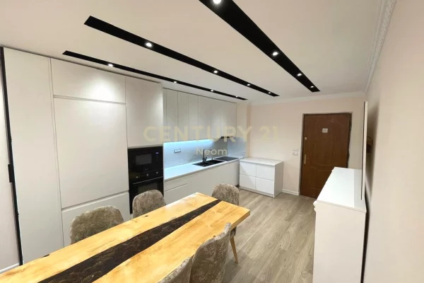 Shtepi me qera Apartament ne Tirane, 2+1, Mobilimi E mobiluar, Pagesa 1,200  Euro.