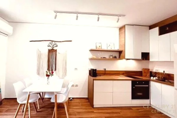 Shtepi ne shitje 1+1 ne Durres - 250,000 Euro