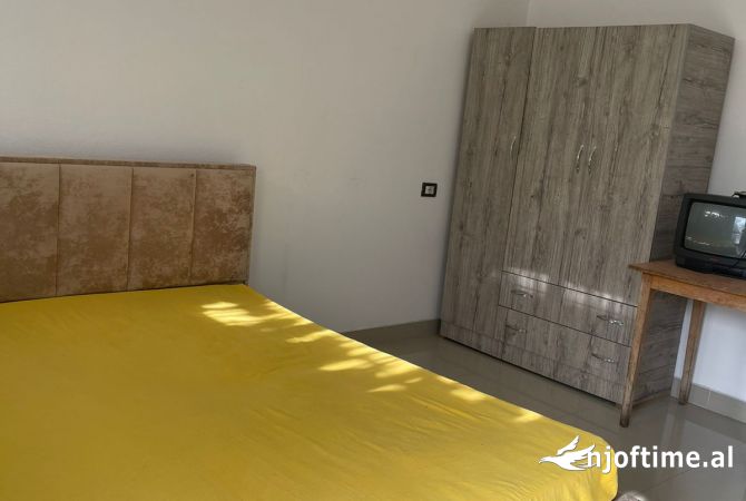 Shtepi me qera 1+1 ne Tirane - 250 Euro