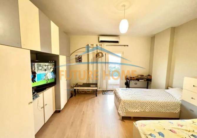 Shtepi me qera 2+1 ne Tirane - 700 Euro