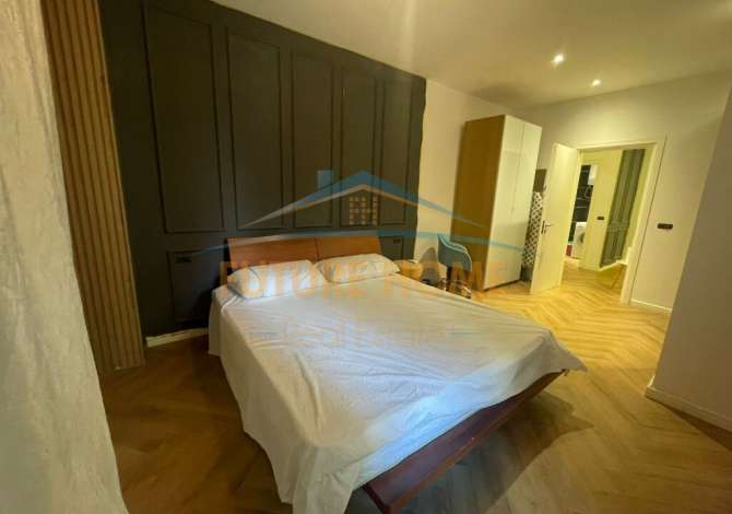 Shtepi ne shitje 2+1 ne Tirane - 280,000 Euro