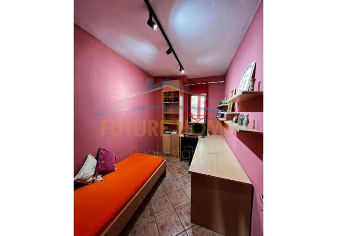 Shtepi me qera 2+1 ne Tirane - 700 Euro
