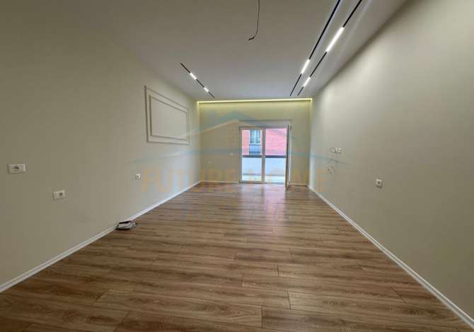 Ambient biznesi me qera 3+1 ne Tirane - 700 Euro