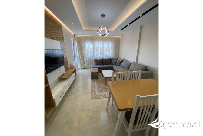 Shtepi me qera 2+1 ne Tirane - 500 Euro