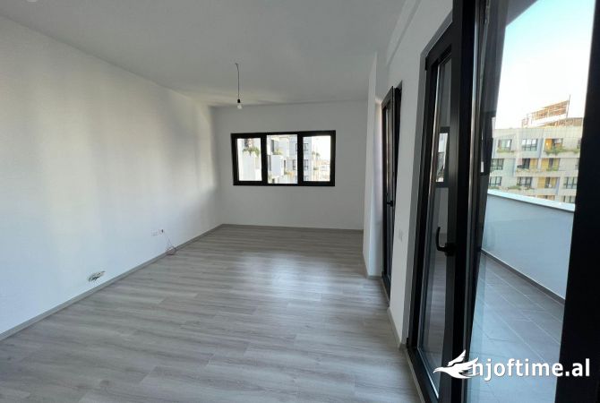 Ambient biznesi me qera 1+1 ne Tirane - 800 Euro