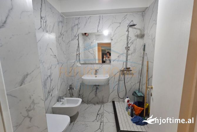 Shtepi me qera 2+1 ne Tirane - 750 Euro