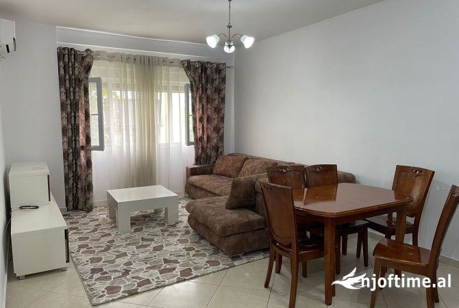 Shtepi me qera 1+1 ne Tirane - 400 Euro
