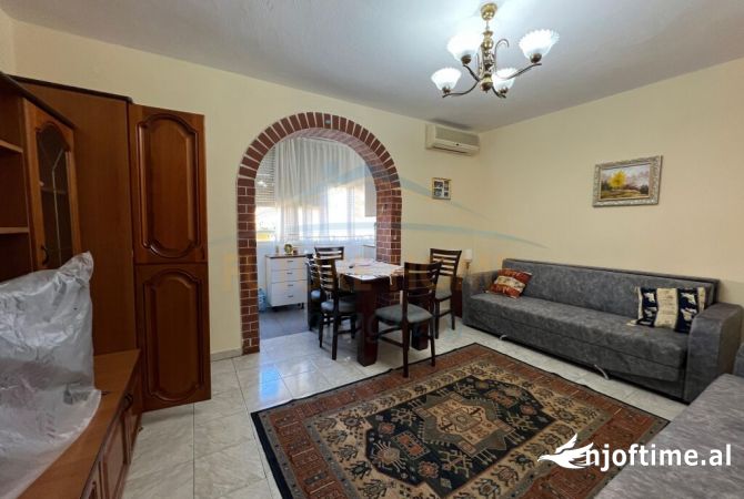 Shtepi me qera 2+1 ne Tirane - 600 Euro