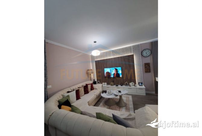 Shtepi ne shitje 1+1 ne Tirane - 90,000 Euro