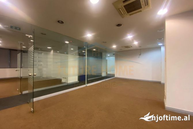 Ambient biznesi me qera 3+1 ne Tirane - 2,000 Euro
