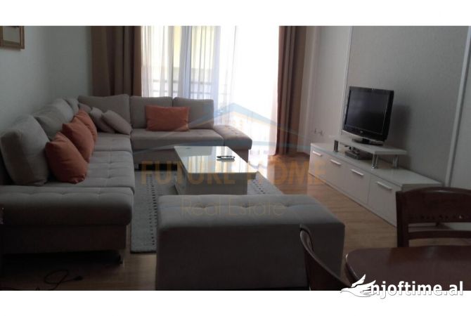 Shtepi me qera 2+1 ne Tirane - 650 Euro