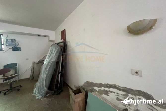 Qira, Ambient biznesi, Rruga ‘‘Adem Jashari", Tirane 	