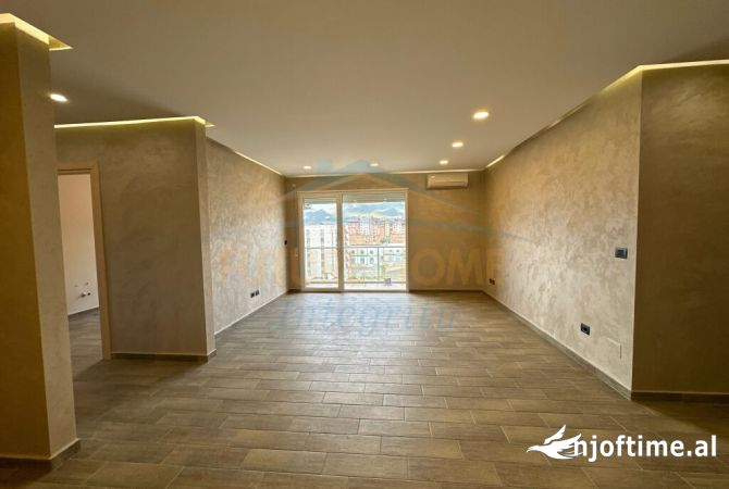 Shtepi ne shitje 4+1 ne Tirane - 260,610 Euro