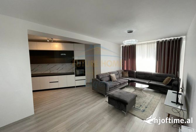 Shtepi me qera 2+1 ne Tirane - 750 Euro