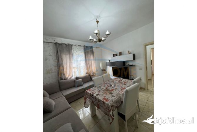 Shtepi me qera 1+1 ne Tirane - 300 Euro