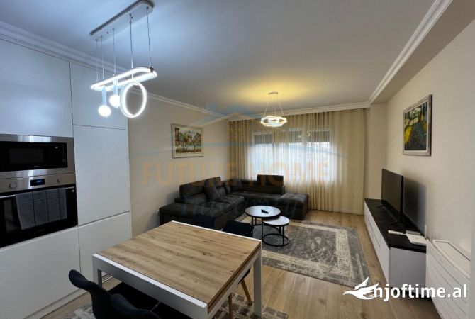 Shtepi me qera 2+1 ne Tirane - 1,200 Euro