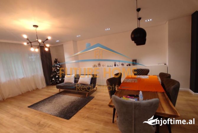 Shtepi me qera 2+1 ne Tirane - 2,200 Euro