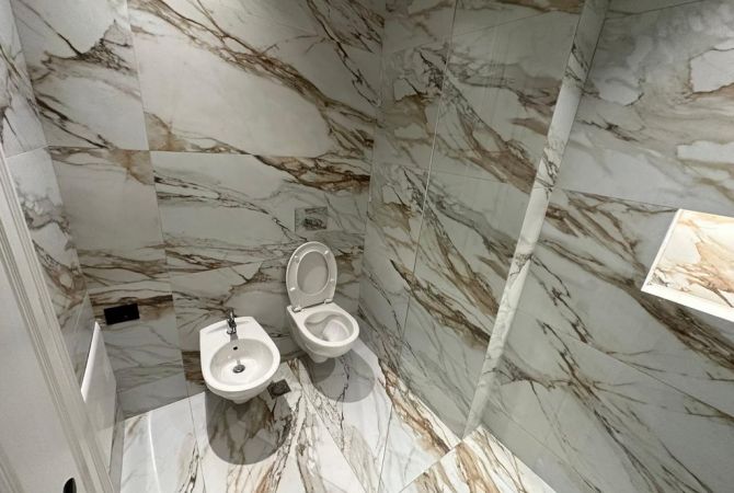Shtepi me qera 2+1 ne Tirane - 1,200 Euro