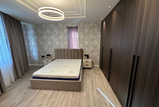 Shtepi me qera 2+1 ne Tirane - 1,200 Euro
