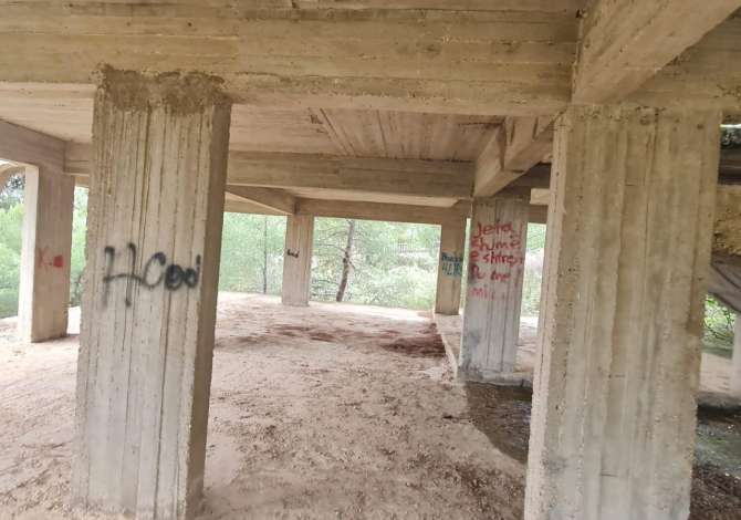 Terreno in vendita  a Santa Quaranta - 300,000 Euro